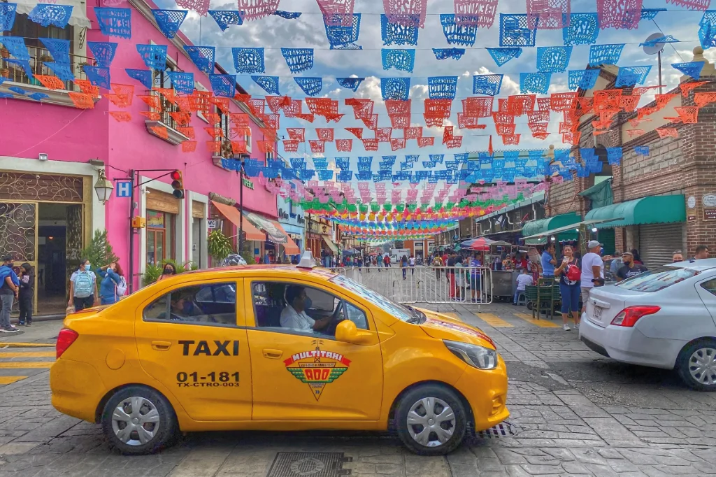 Mariana Nassar reconoce a los taxistas como pieza clave para el desarrollo de Oaxaca